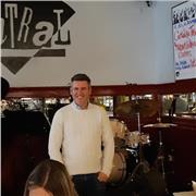 Estudiante de música con más de 4 años de experiencia se ofrece a dar clases particulares de solfeo y piano. Precio económico. Primera clase gratis!